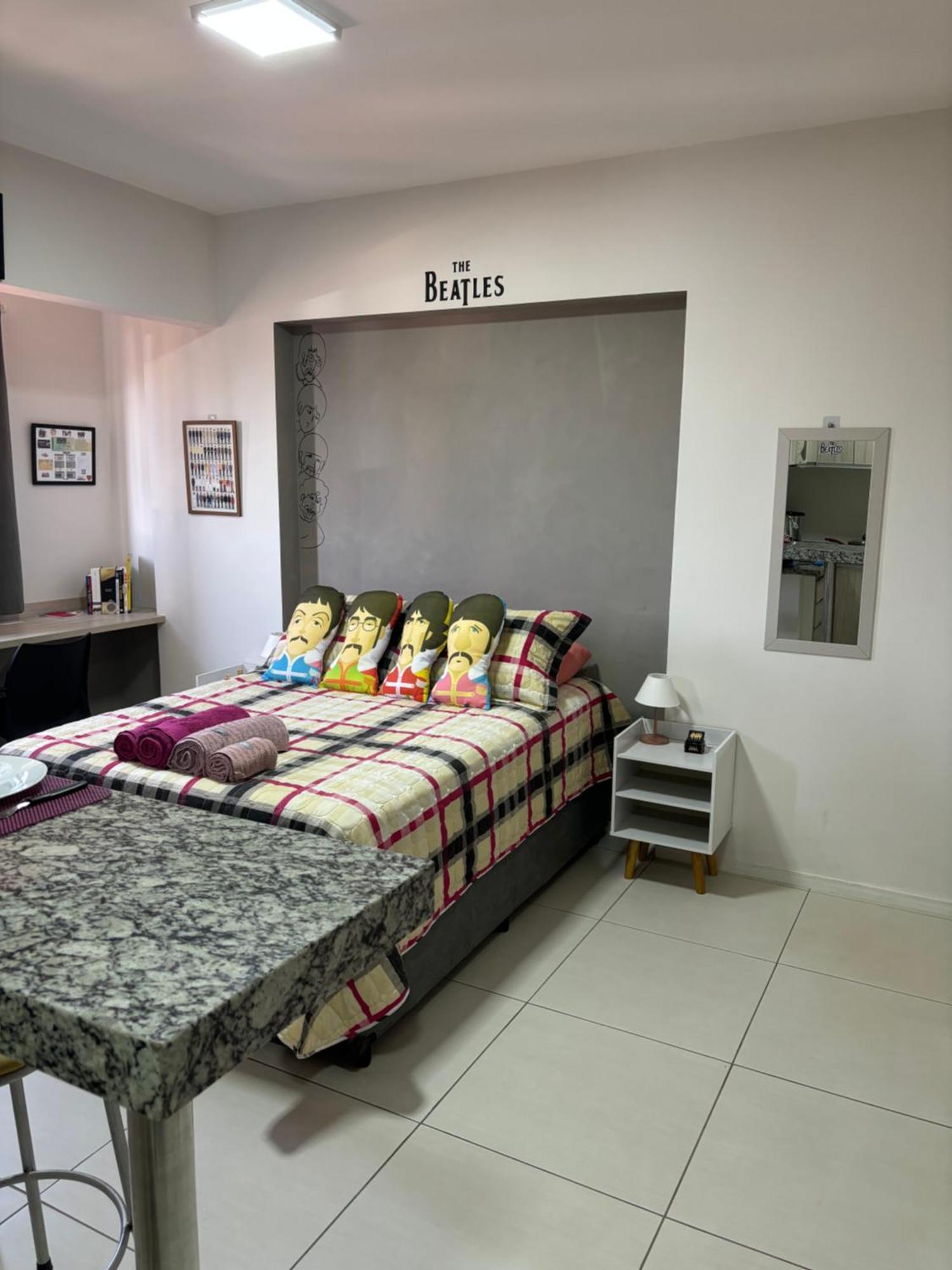 Bookln'Beatles- Spot Residence Miami 708 Araraquara Bagian luar foto